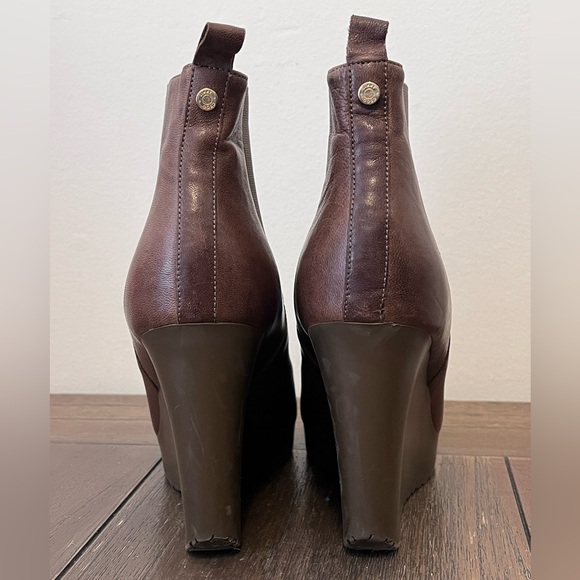 Jimmy Choo Britannia Chelsea Wedge Booties Boots size 39 Women’s US size 9 - Picture 8 of 9